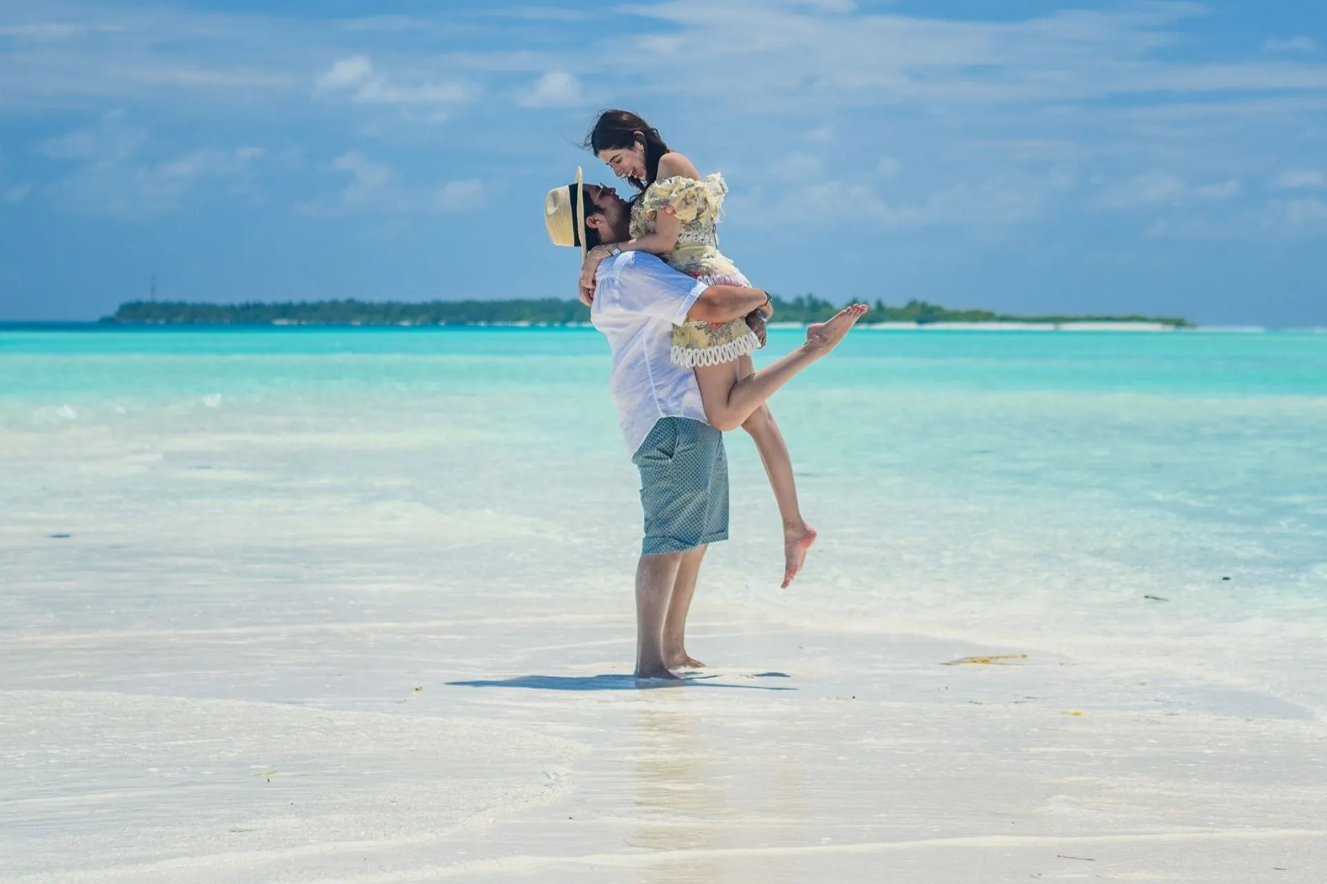 2005 maldives sunset cruise