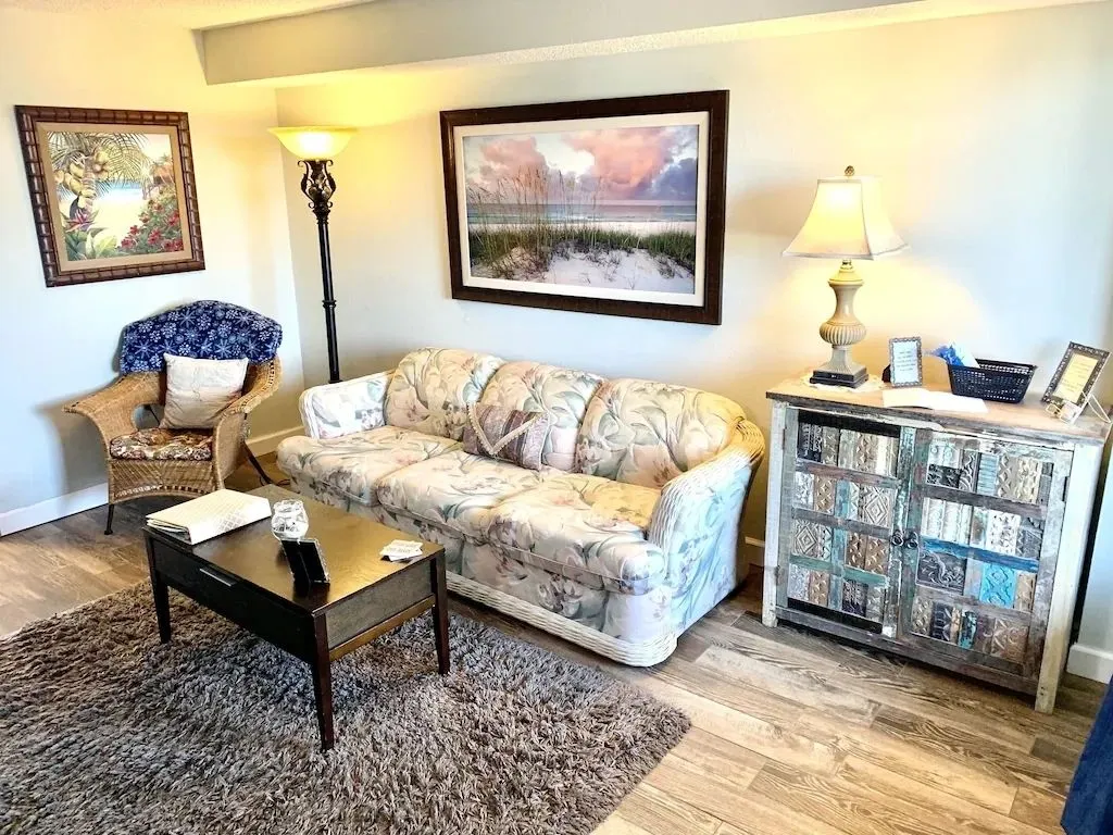 2109 honeymoon suite ohio luxury hotel