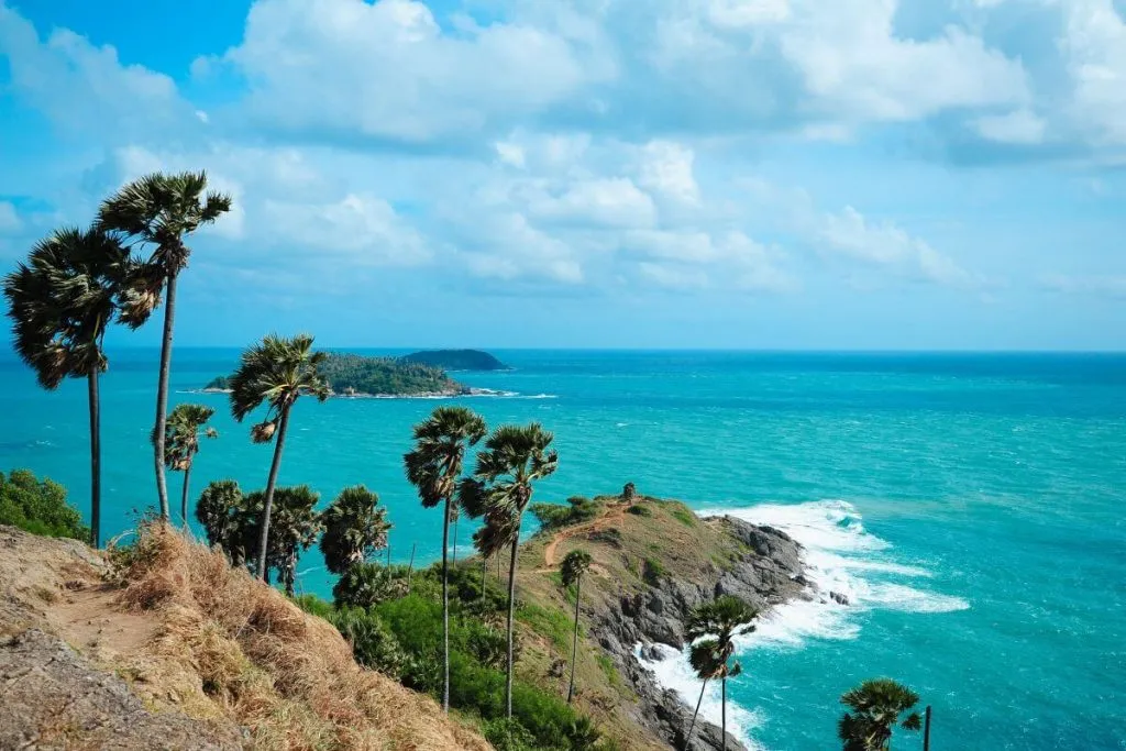 2140 phuket couple sunset