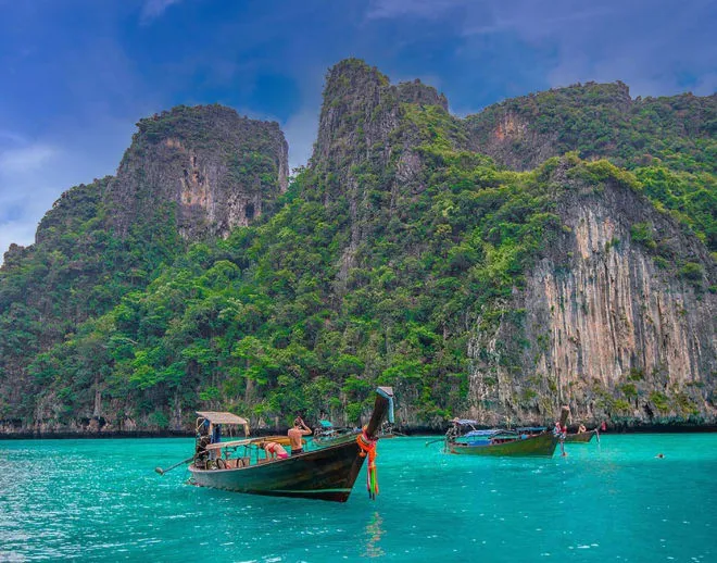 2140 phuket food honeymoon