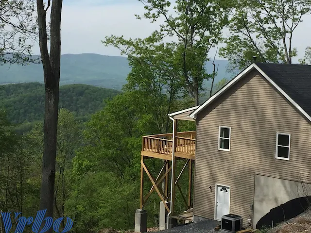 2173 cabin dining experience