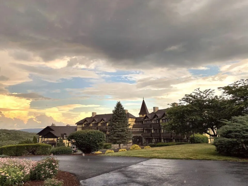 2179 pipestem resort state park