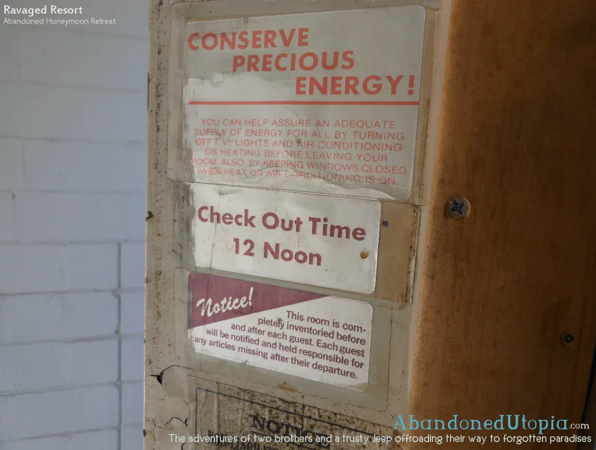 2188 abandoned resort sign