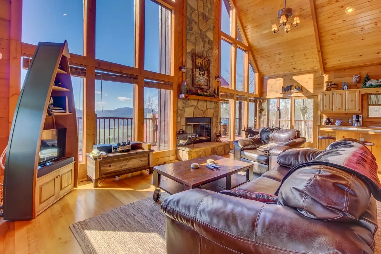 2256 smoky mountain honeymoon package romantic dinner